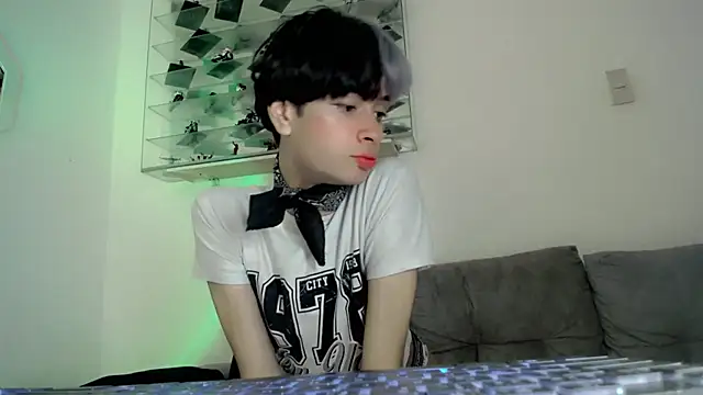 Snapshot of Sweet_Jack1 chatting on March 11, 5:57 pm Sweet Jack1 online show from March 11, 5:57 pm