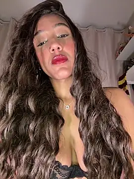 Kaiisa  online show from February 10, 12:53 am