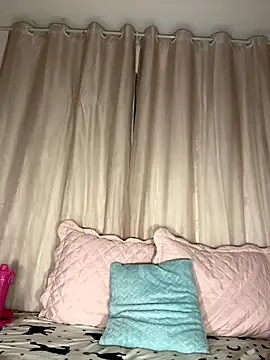 Kaiisa  online show from November 5, 9:07 pm