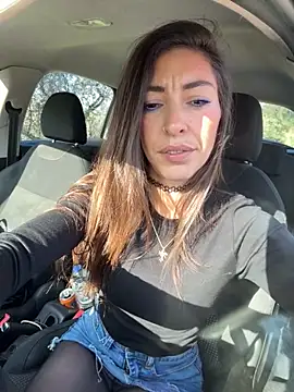 amanilouve online show from February 1, 9:29 am