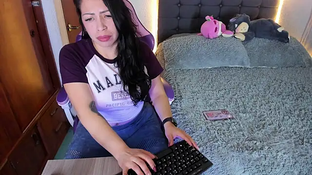 saphira owen online show from March 11, 11:37 pm
