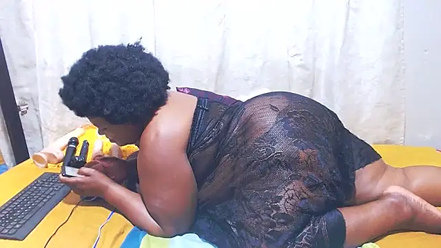 MatureBootyBabe4Uxx online show from February 26, 1:11 pm