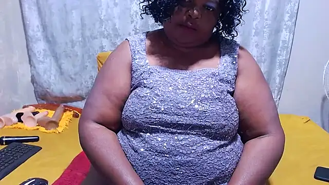 MatureBootyBabe4Uxx online show from July 8, 1:52 am