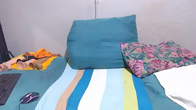 MatureBootyBabe4Uxx online show from May 13, 2:57 pm