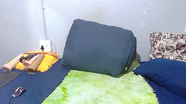 Snapshot of MatureBootyBabe4Uxx chatting on November 20, 2:34 am MatureBootyBabe4Uxx online show from November 20, 2:34 am