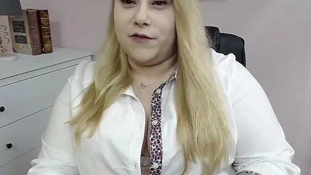 Snapshot of XgloryHAILEY chatting on February 5, 2:59 pm XgloryHAILEY online show from February 5, 2:59 pm