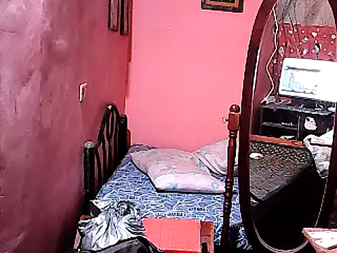 Snapshot of yummy_21xxx chatting on March 16, 4:30 am yummy 21xxx online show from March 16, 4:30 am