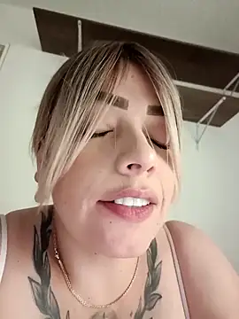 natalygolden69 online show from November 12, 1:04 pm