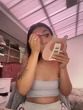 Snapshot of MadisonCambel chatting on November 14, 7:28 pm MadisonCambel online show from November 14, 7:28 pm