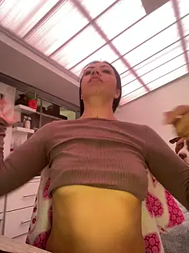 MadisonCambel online show from March 3, 2:46 pm