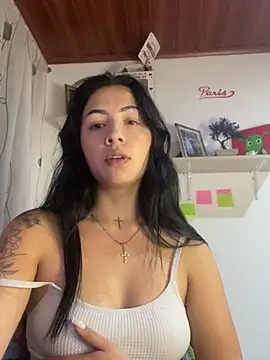 Snapshot of MadisonCambel chatting on March 14, 4:32 am MadisonCambel online show from March 14, 4:32 am
