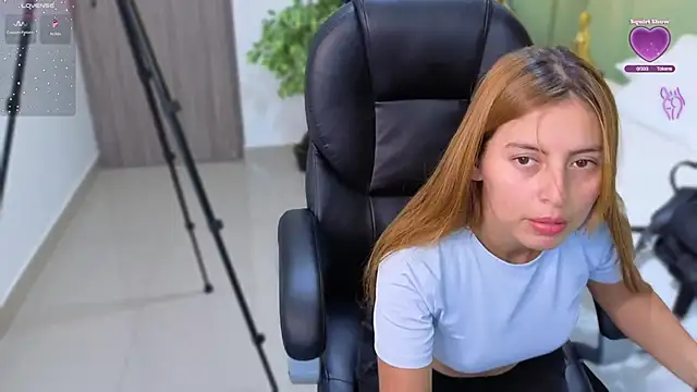 Snapshot of ROSE__15 chatting on September 26, 7:32 pm ROSE 15 online show from September 26, 7:32 pm