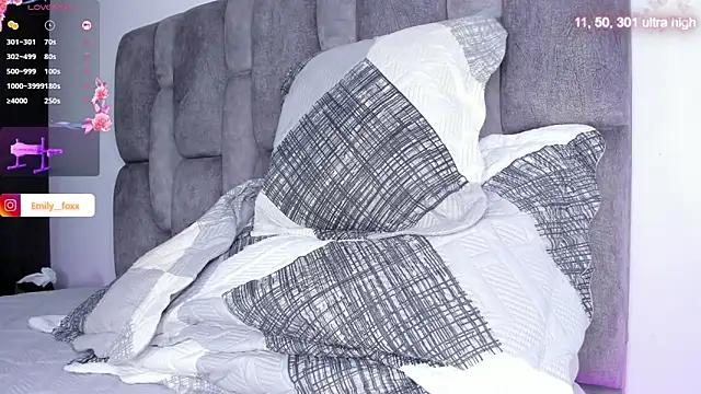 emily fox1 online show from April 8, 10:50 am