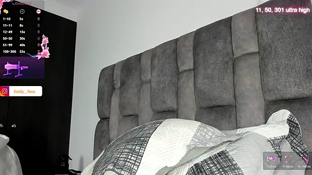 emily fox1 online show from April 18, 11:01 am
