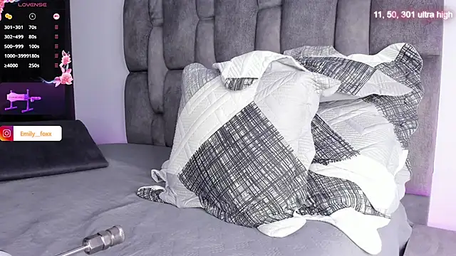 emily fox1 online show from February 5, 10:44 am