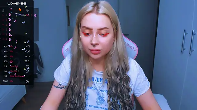 MonaLauu online show from January 23, 4:59 pm