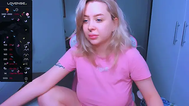 MonaLauu online show from February 5, 11:17 pm