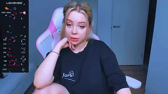 MonaLauu online show from February 13, 3:18 am