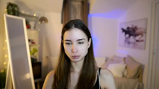 Snapshot of Abella_Danger_X chatting on March 3, 9:27 am Abella Danger X online show from March 3, 9:27 am