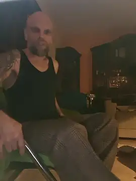 Ladyshaker82 online show from November 10, 5:12 am