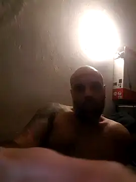 Ladyshaker82 online show from February 26, 9:20 pm