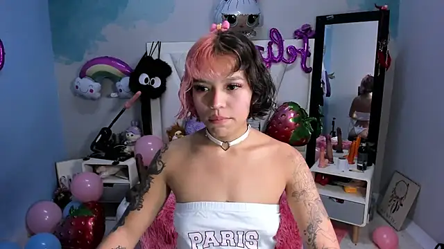 Snapshot of katalina_garcia chatting on January 27, 11:43 pm katalina garcia online show from January 27, 11:43 pm
