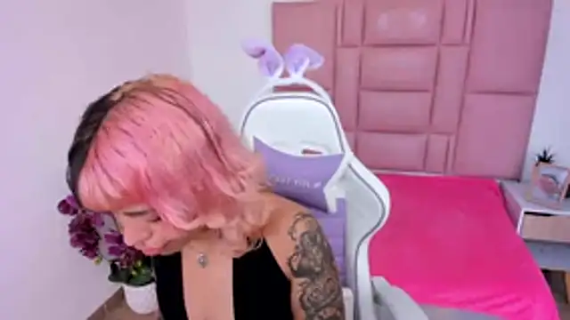 katalina garcia online show from January 18, 4:54 pm