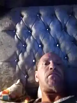 Snapshot of Verynaughtyx chatting on October 25, 7:40 am Verynaughtyx online show from October 25, 7:40 am