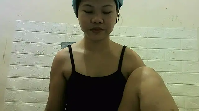 wildestsweetie online show from December 19, 11:40 pm