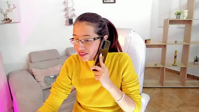 Snapshot of Antonnella_3 chatting on March 19, 6:23 pm Antonnella 3 online show from March 19, 6:23 pm