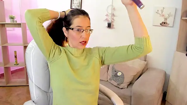 Snapshot of Antonnella_3 chatting on March 22, 12:04 pm Antonnella 3 online show from March 22, 12:04 pm