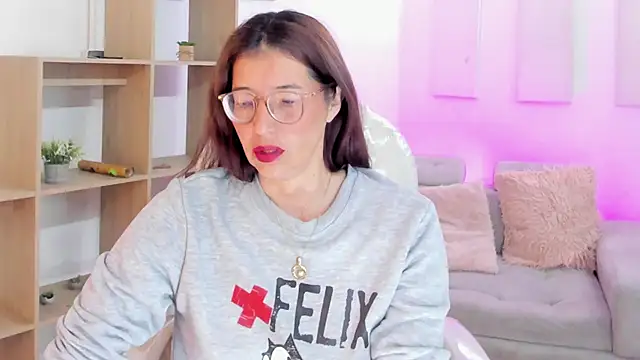 Snapshot of Antonnella_3 chatting on October 3, 12:50 pm Antonnella 3 online show from October 3, 12:50 pm