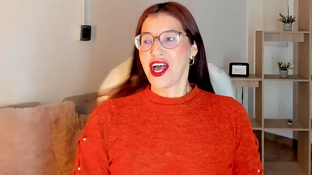 Snapshot of Antonnella_3 chatting on December 2, 12:18 pm Antonnella 3 online show from December 2, 12:18 pm