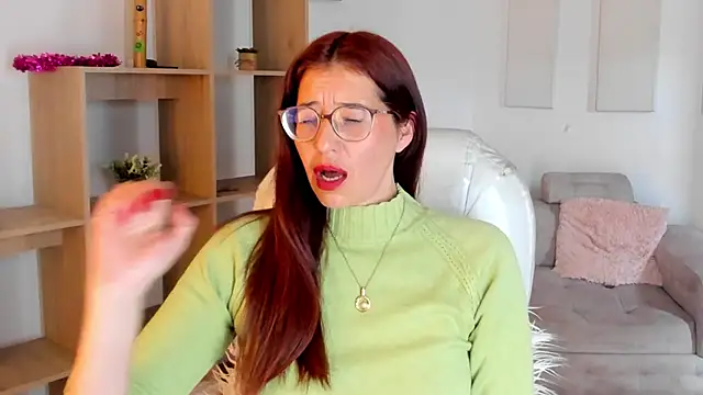 Snapshot of Antonnella_3 chatting on October 24, 2:16 pm Antonnella 3 online show from October 24, 2:16 pm