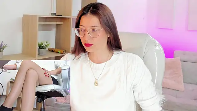 Snapshot of Antonnella_3 chatting on October 7, 12:28 pm Antonnella 3 online show from October 7, 12:28 pm