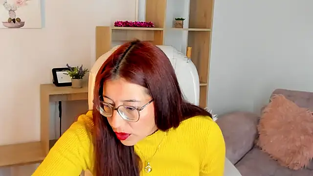 Snapshot of Antonnella_3 chatting on November 12, 12:42 pm Antonnella 3 online show from November 12, 12:42 pm