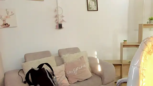 Snapshot of Antonnella_3 chatting on March 20, 12:11 pm Antonnella 3 online show from March 20, 12:11 pm