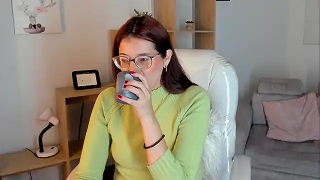 Snapshot of Antonnella_3 chatting on November 29, 12:16 pm Antonnella 3 online show from November 29, 12:16 pm