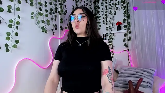 Samii Evans online show from July 19, 6:11 am