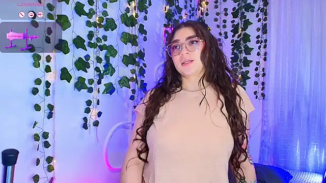 Samii Evans online show from November 28, 7:41 am