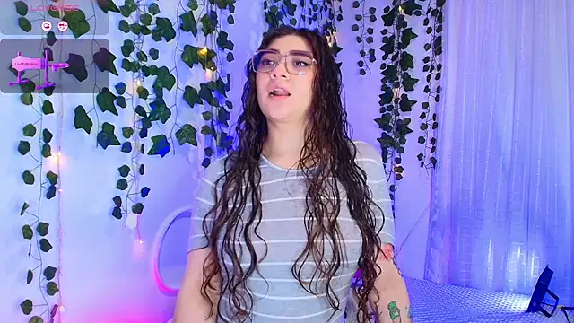 Samii Evans online show from November 29, 12:00 am