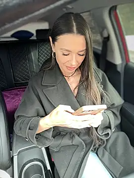 Emma Catt online show from March 28, 4:46 am