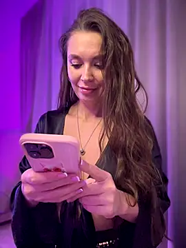 Snapshot of Emma_Catt chatting on December 1, 9:42 pm Emma Catt online show from December 1, 9:42 pm