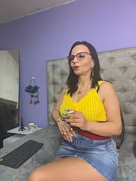 Miss ellien online show from June 25, 1:36 am