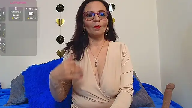 Miss ellien online show from April 10, 7:48 am