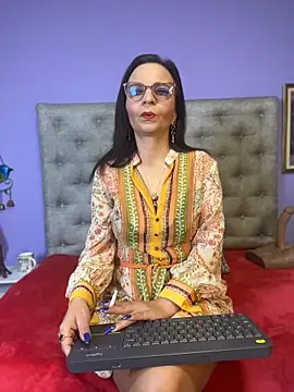 Miss ellien online show from July 2, 4:18 am