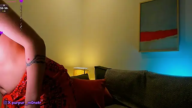 Snapshot of purpurmonstr chatting on October 5, 7:37 pm purpurmonstr online show from October 5, 7:37 pm