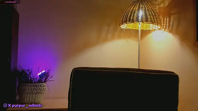 Snapshot of purpurmonstr chatting on November 16, 4:56 pm purpurmonstr online show from November 16, 4:56 pm