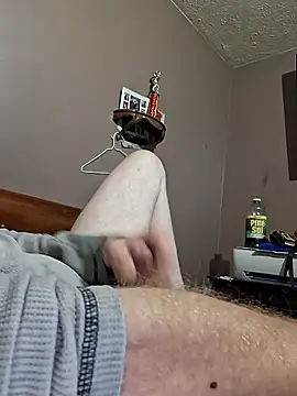 Snapshot of Wyley@xh chatting on October 15, 6:44 am Wyleyxh online show from October 15, 6:44 am