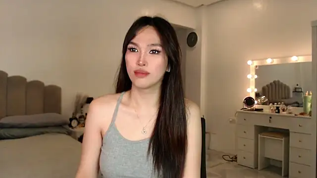 Snapshot of LoveMarieFoxxx chatting on June 12, 5:05 am LoveMarieFoxxx online show from June 12, 5:05 am